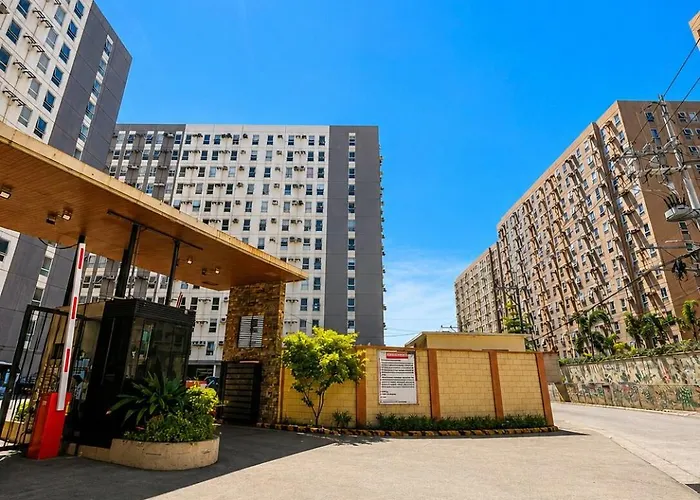 Casa De Lalun Staycation Apartment